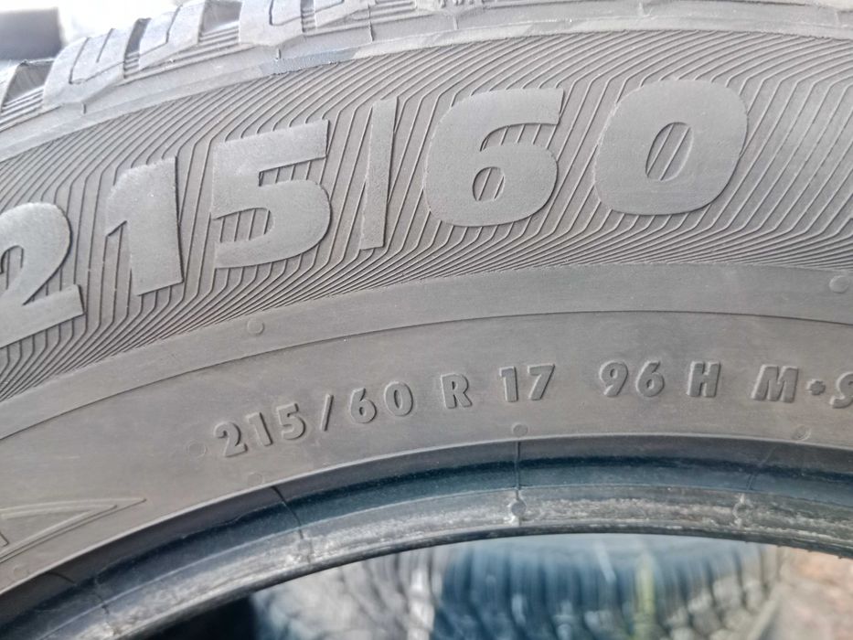 Opona używana zimowa 215/60R17 Semperit Master Grip 2 1szt.