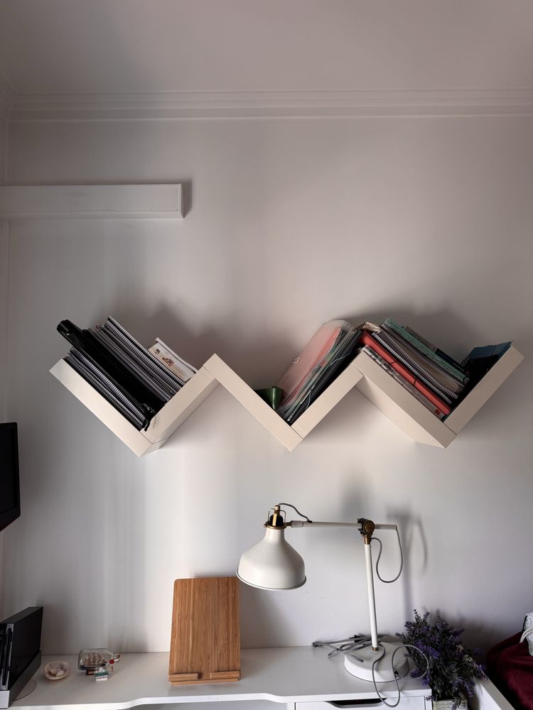 Prateleira Ikea zig zag