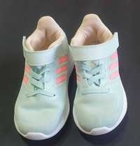 Buty Adidas  rozmiar EU 26, 15,3 cm. Stan idealny.