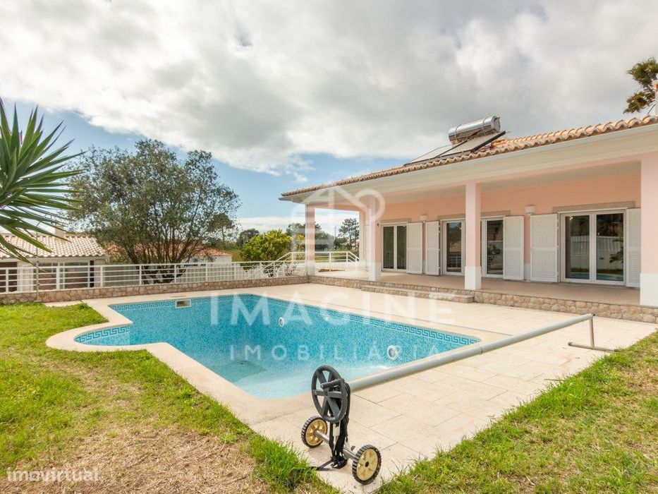 Moradia isolada V3+2 - Caixas - Sesimbra com piscina