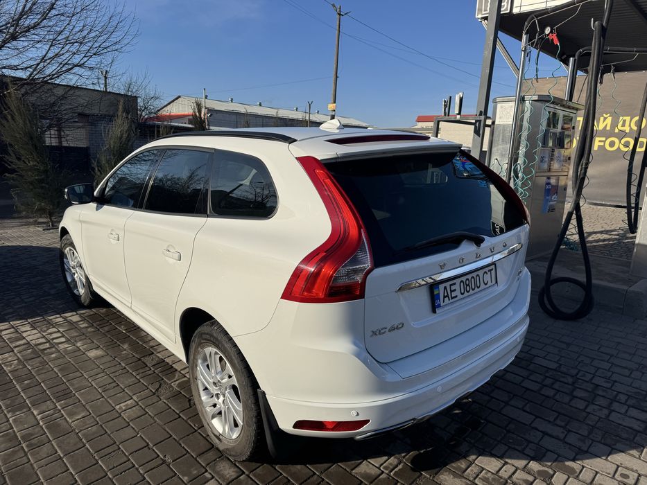 Вольво хс60 D5 2013 2,4 дизель