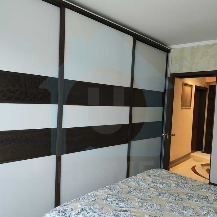 Продаж 3-к квартири з ремонтом у Святошинському р-н (вул. Симиренка).