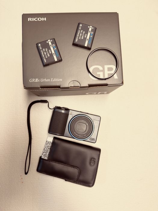 Ricoh Gr3X Urban Edicion + extras