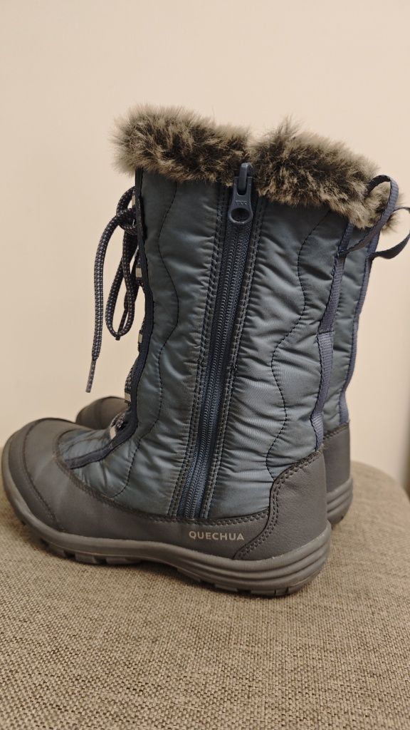 Sprzedam buty zimowe, śniegowce Quechua rozm. 36 niebieskie