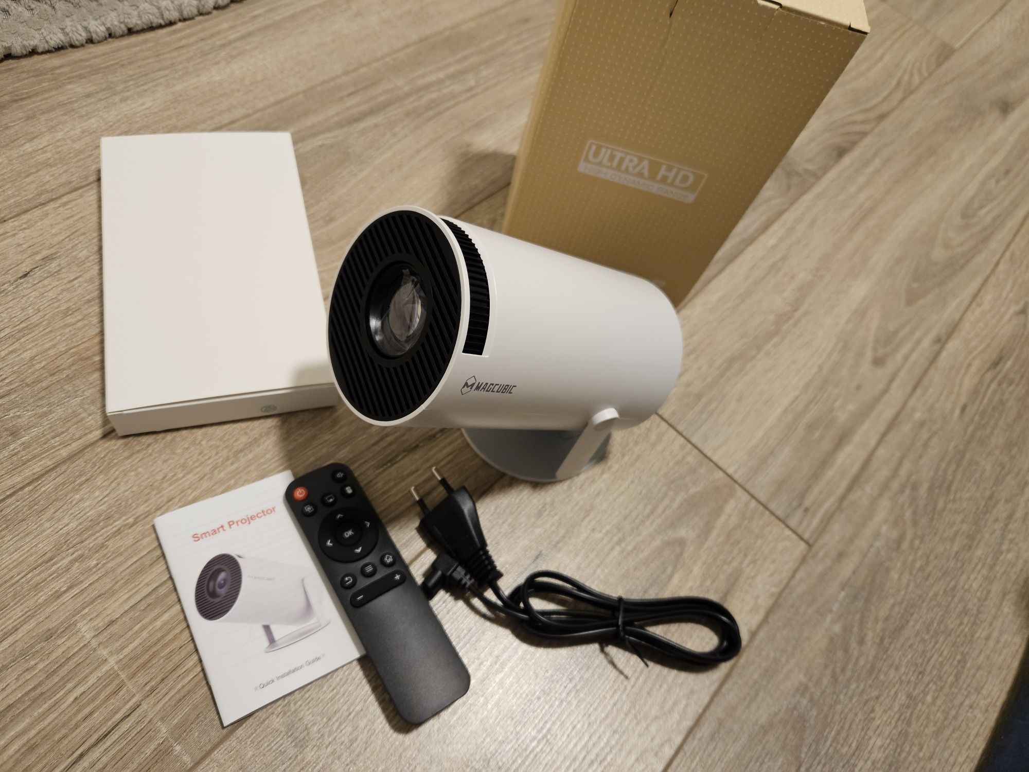 Projektor rzutnik LED multimedialny przenośny wifi Android NOWY