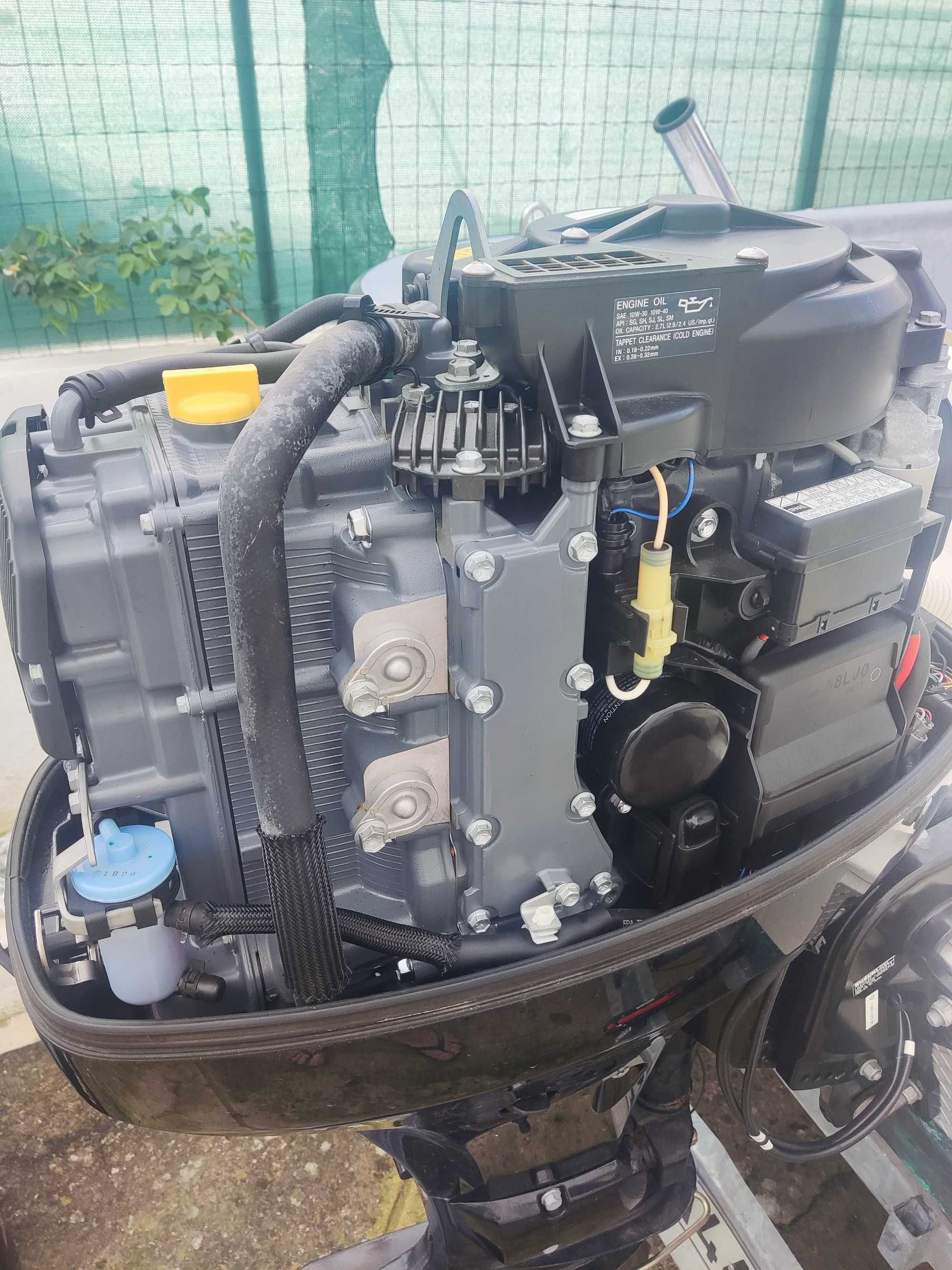 Barco semi-novo 5m com motor Suzuki – Pronto para navegar!