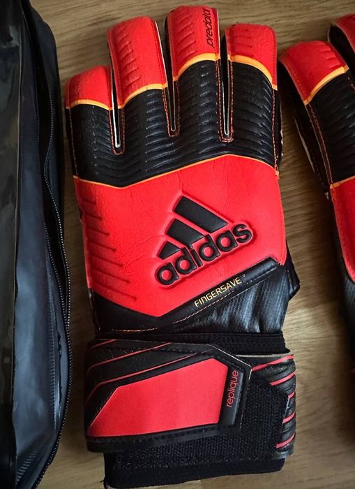 Воротарські рукавиці Adidas predator pro розмір 10