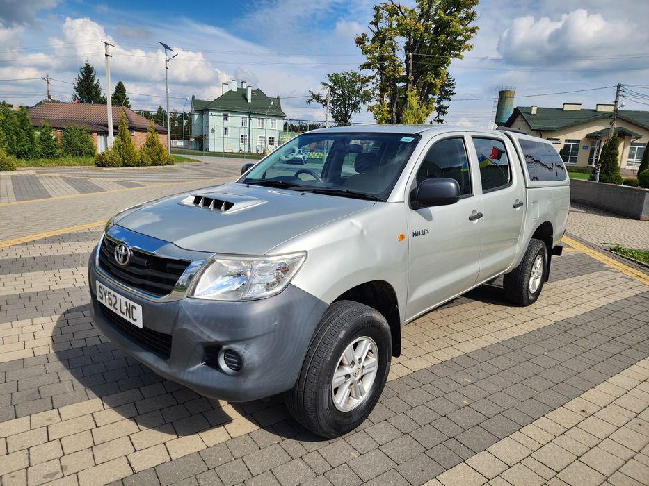 Toyota Hilux 2.5 diesel 2014 рік ІДЕАЛ!
