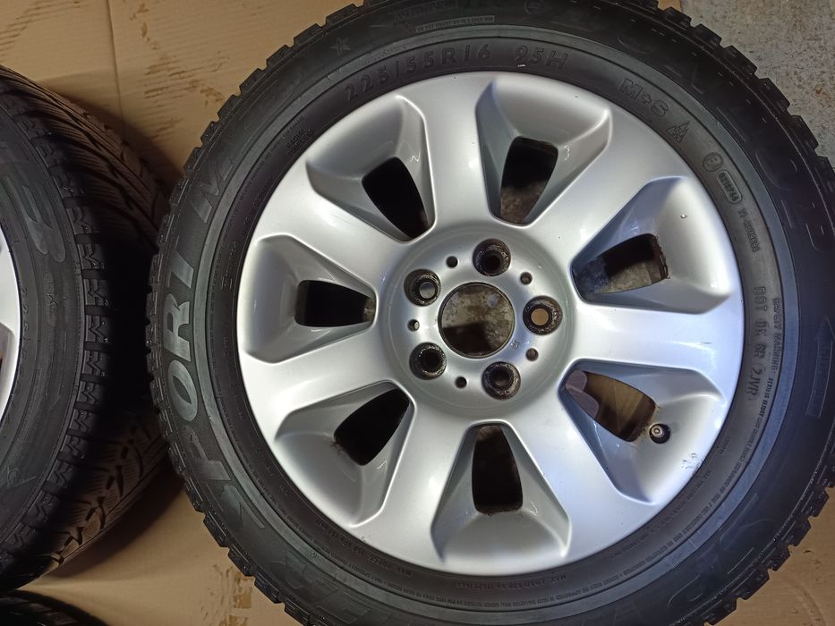 Felgi 16" BMW z oponami gratis