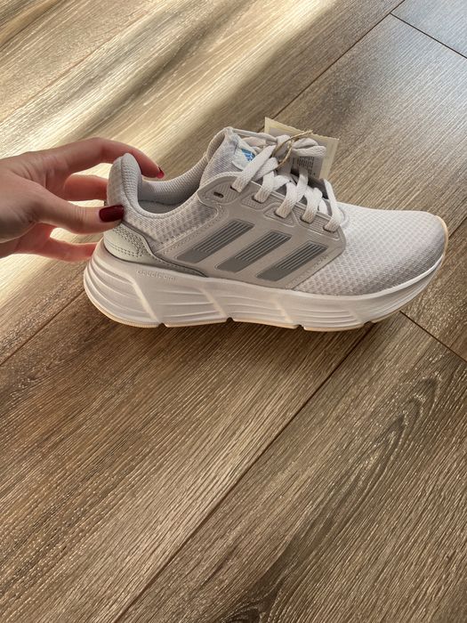 Жіночі кросівки для бігу Adidas Galaxy 6