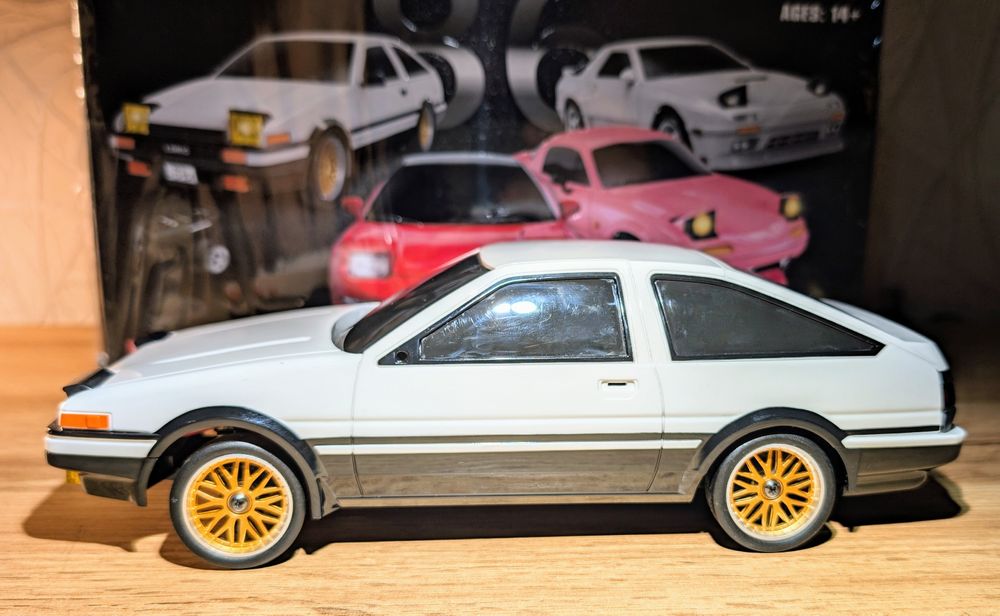 Дрифт машинка Toyota AE86 на радіокеруванні / радиоуправлении LD1801