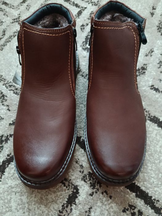 Продам зимние ботинки.