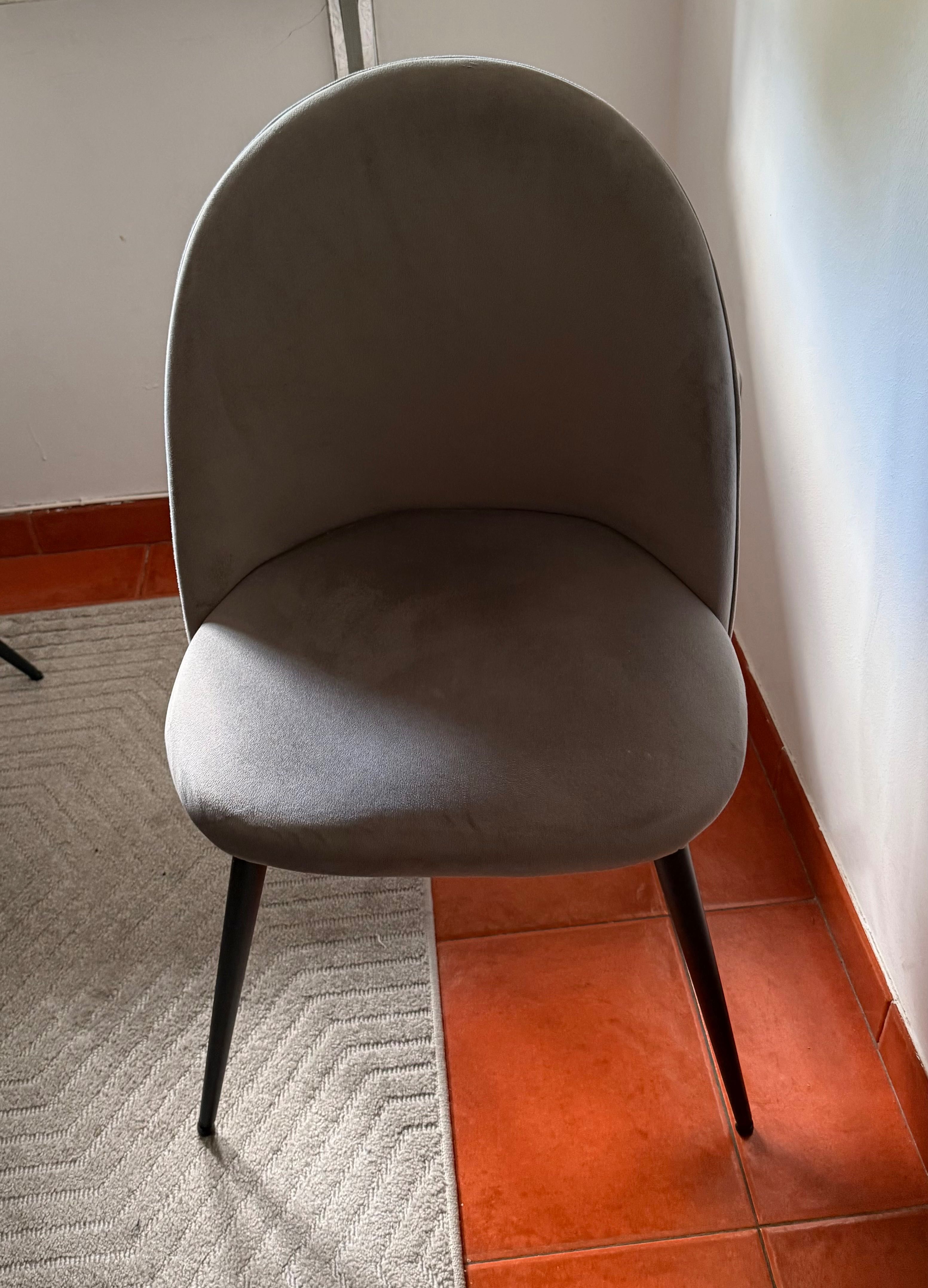 6 Cadeiras para mesa de Jantar