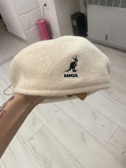 Продам головеые уборы Kangol