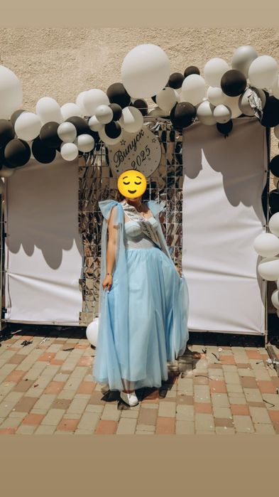 ПРОДАМ! Випускна блакитна корсетна сукня,розмір L