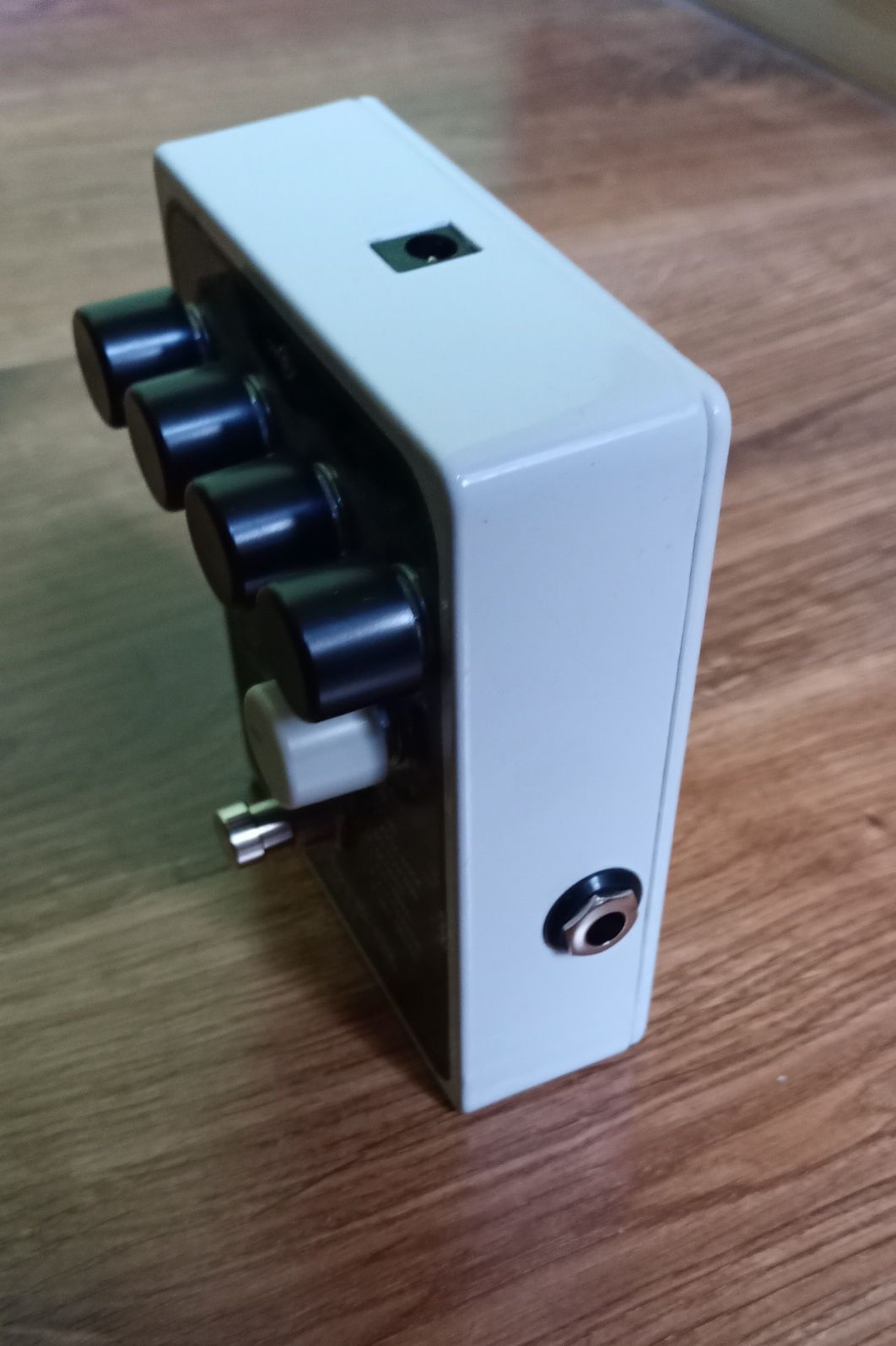 Electro Harmonix ehx B9 organ machine