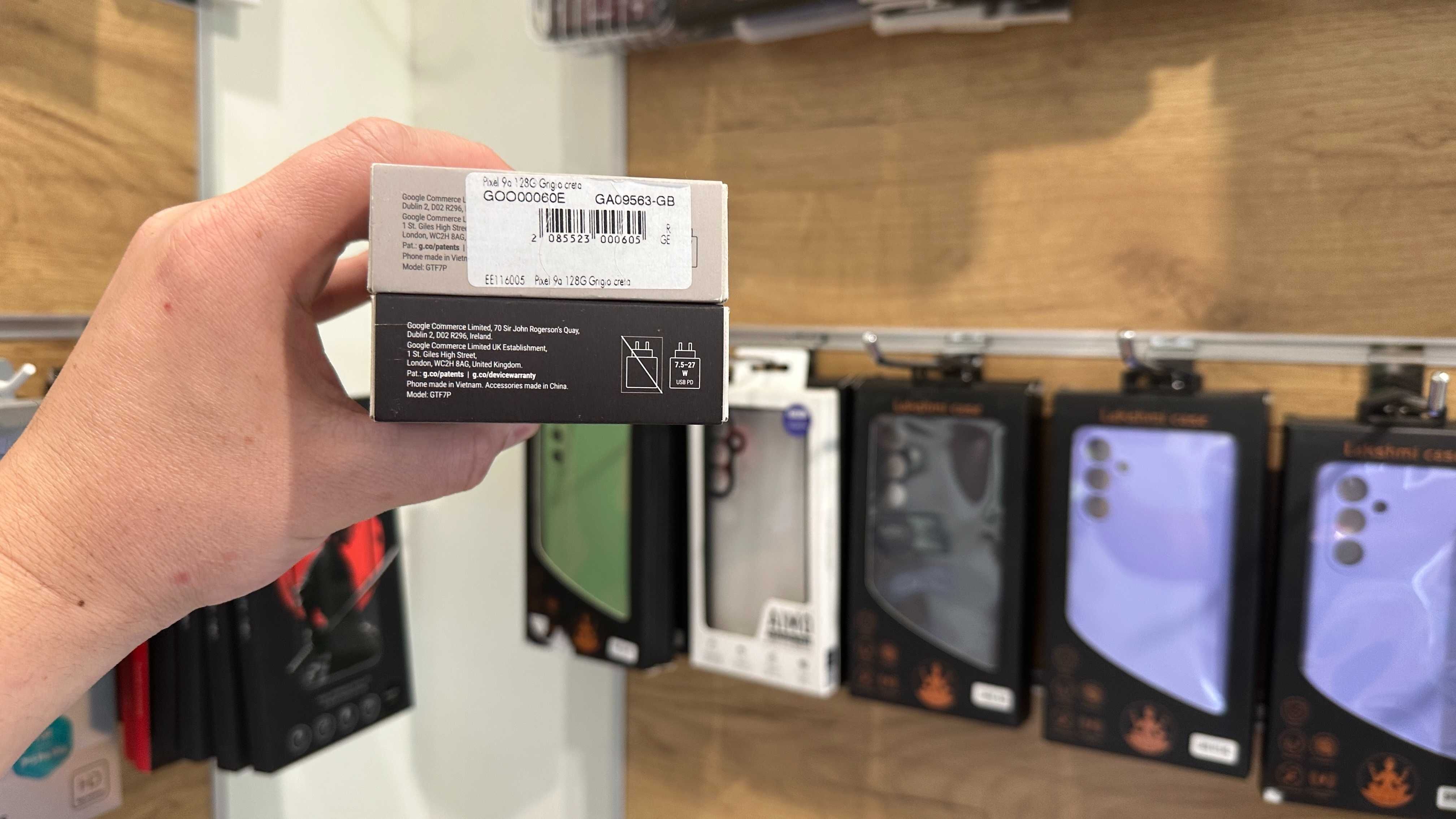 Магазин NEW Google Pixel 9a 8/128GB Porcelain/Obsidian/Iris Гарантія