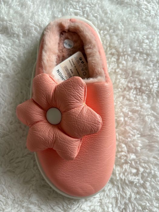 Кімнатні капці. Розмір 39