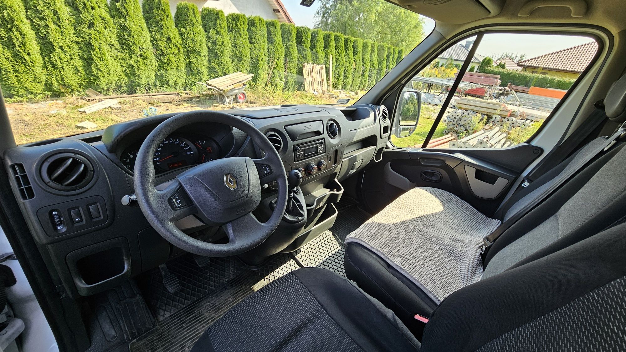 Wynajem Bus Plandeka Renault Master 10 Palet