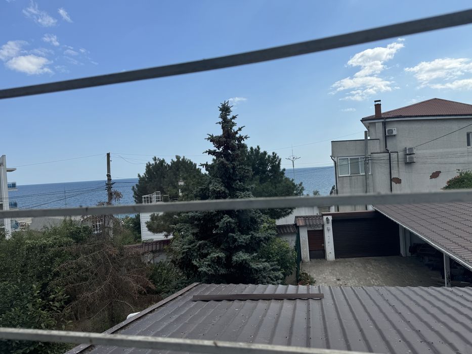 Продам дом в совиньоне ( у моря )