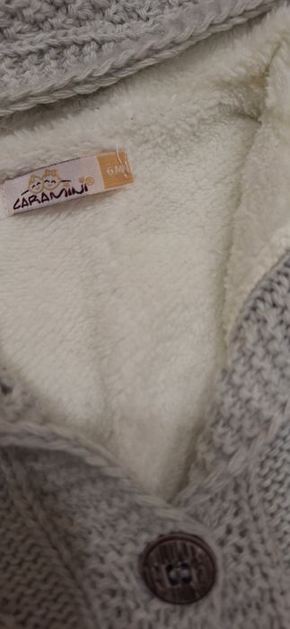 В'язаний теплий комбінезончик та теплі пінетки