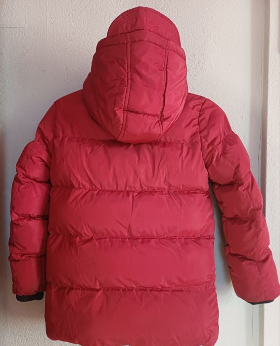 Зимова суперова подовжена куточка на хлопчика так і на дівчинку.