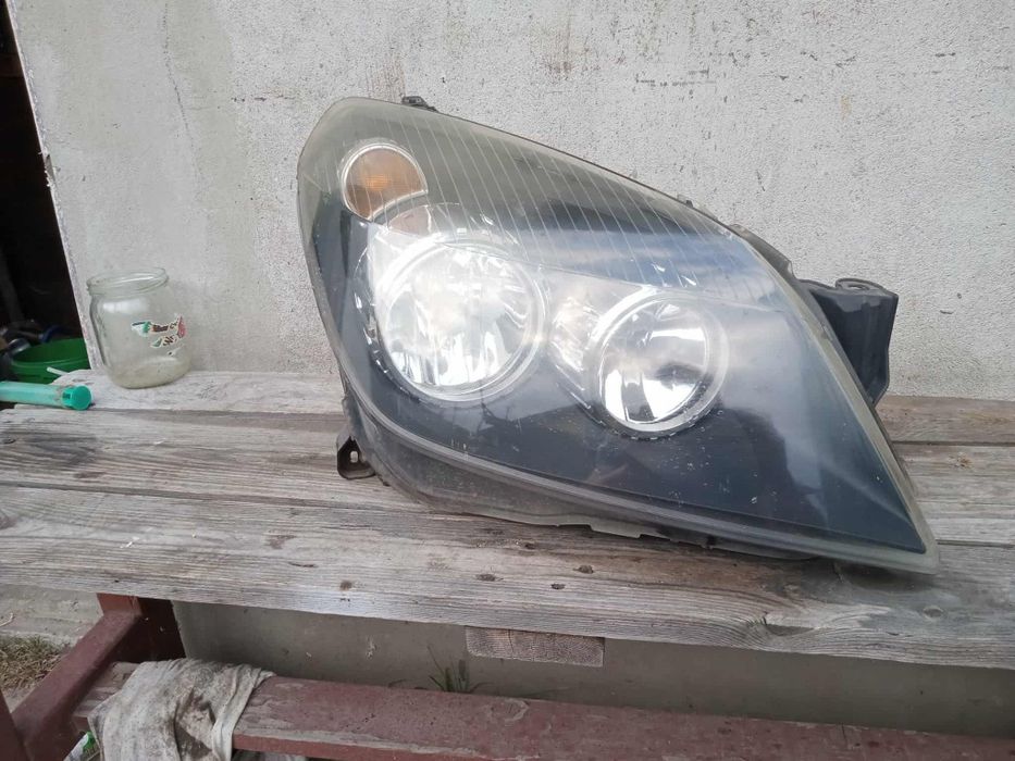 Lampa prawa Opel Astra H