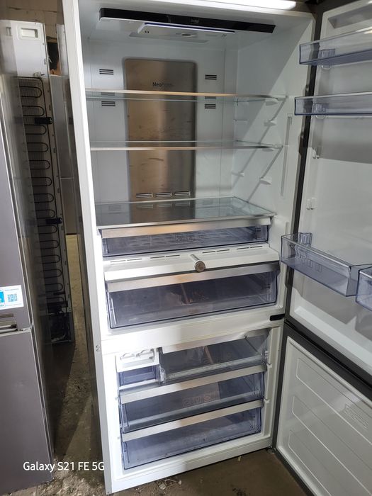 Холодильник BEKO 83см