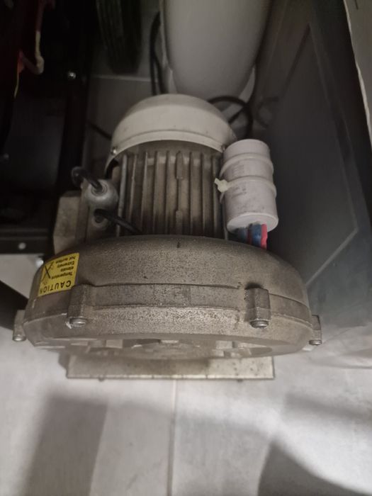 Motor aspiração seca marca Durr - Medicina dentária