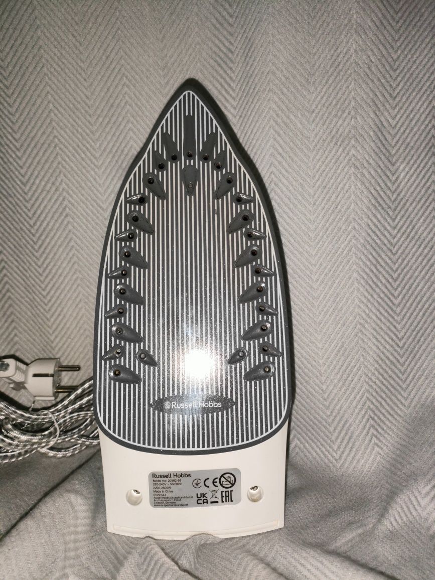Żelazko parowe Russel Hobbs 2600W