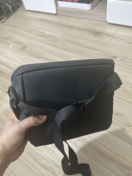 Nikon D40 z obiektywem i ladowarka i torbą