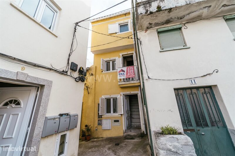 Moradia em Banda T1 / Covilhã, Teixoso
