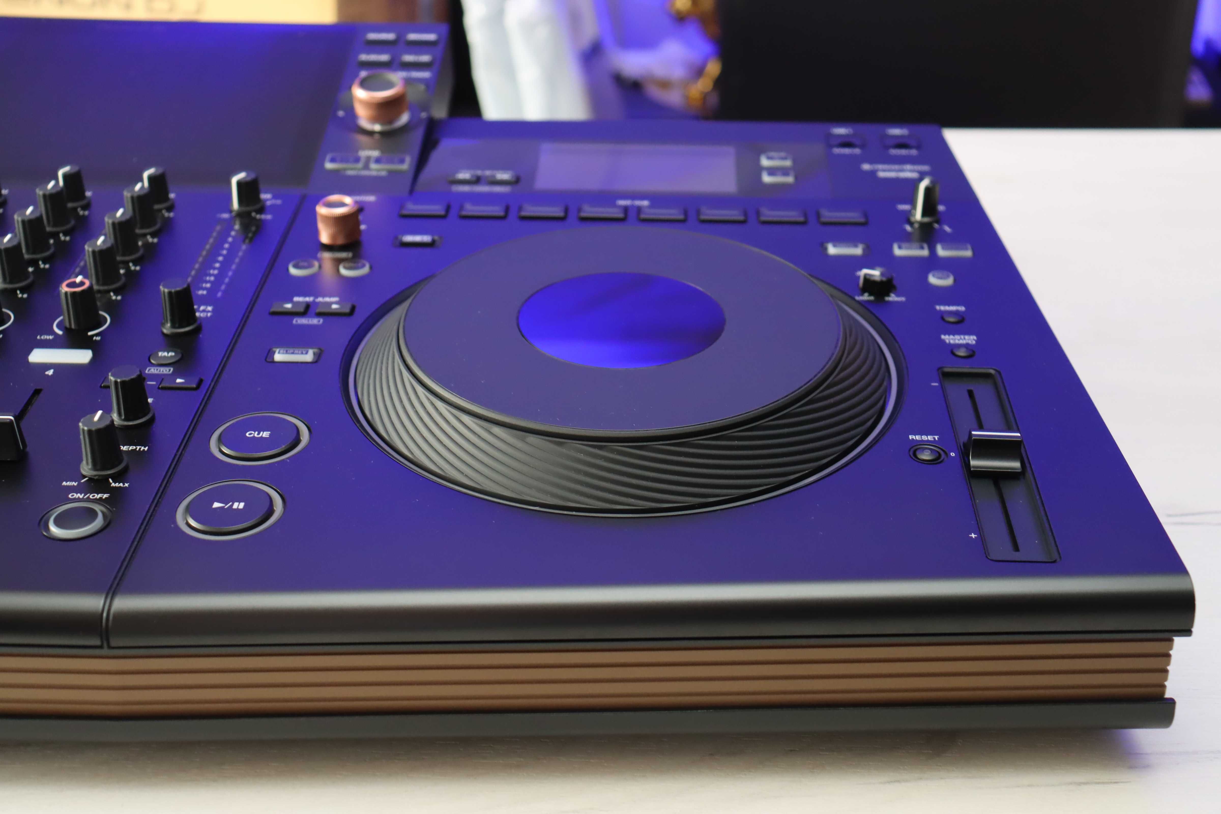 Pioneer DJ OPUS-QUAD Ekspozycja Gwarancja Jak Nowy