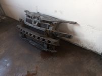 Pas przedni kompletny VW Touran 1.9 tdi