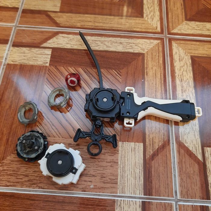 БЕЙБЛЕЙД іграшка