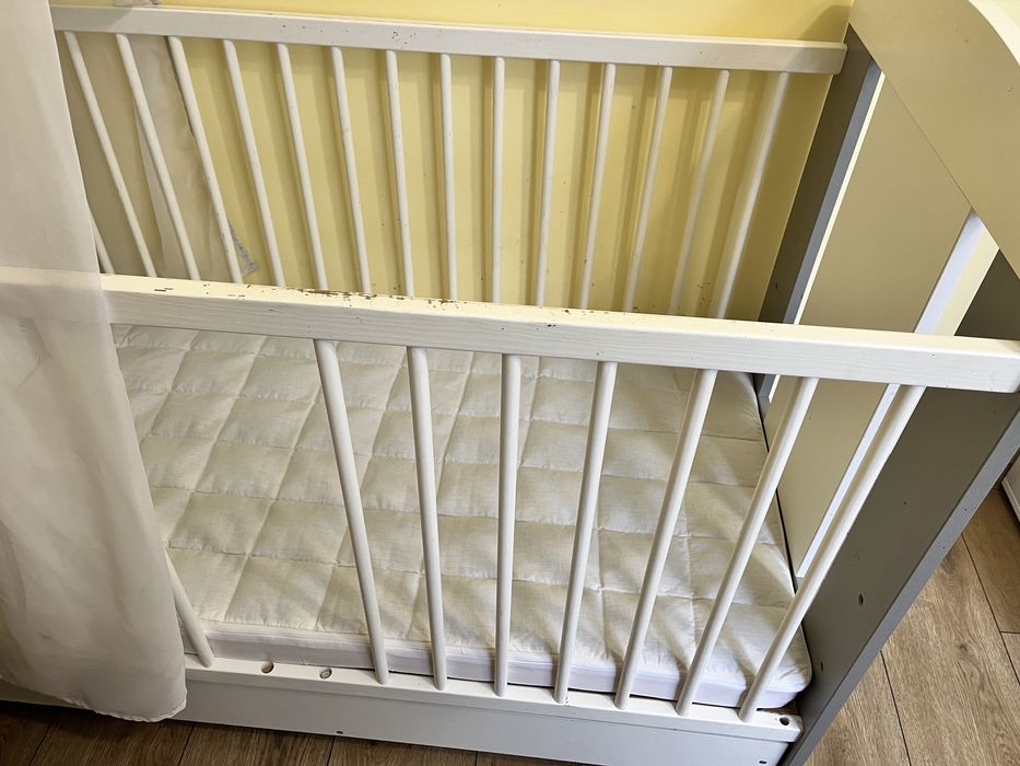 Lóżeczko dziecięce + baldachim