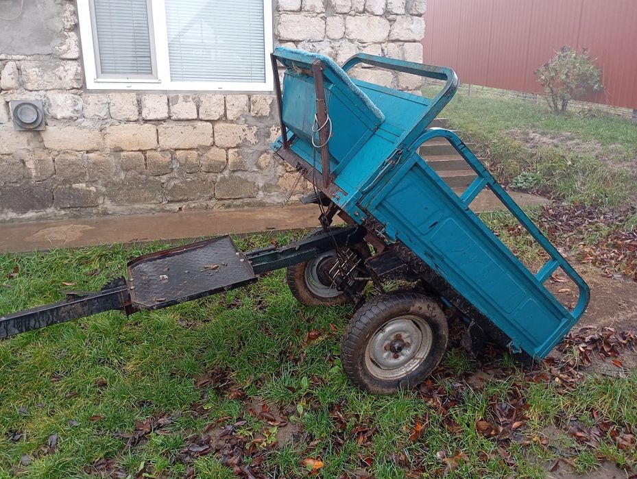 Заводской прицеп для мотоблока