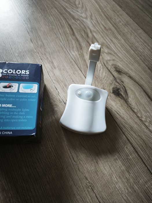 Светильник с датчиком движения и света.