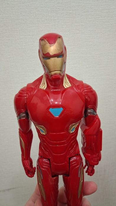 Залізна людина фігура 30см