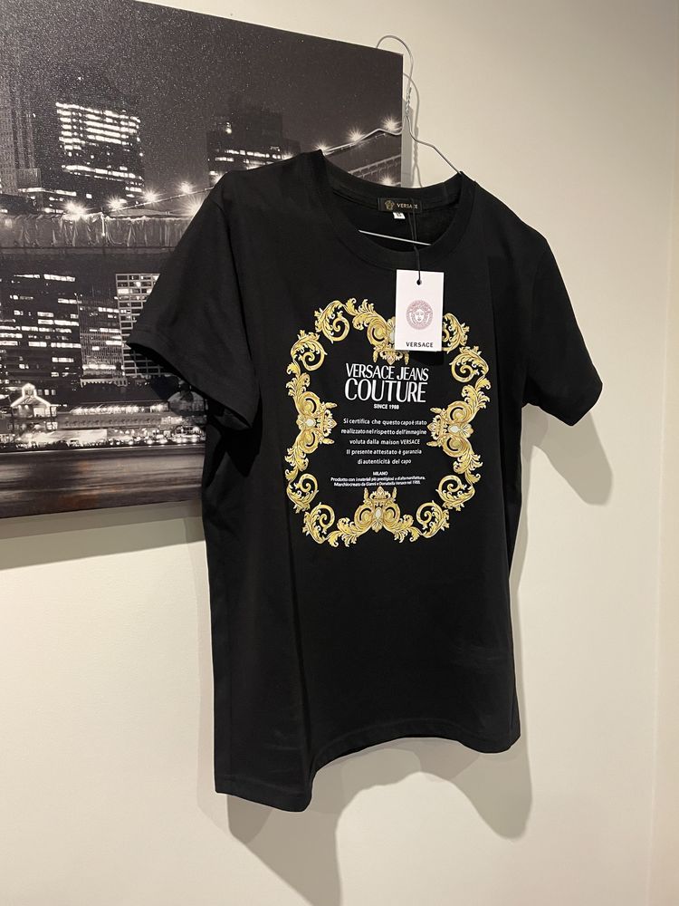 T shirt Versace nova embalada com etiqueta