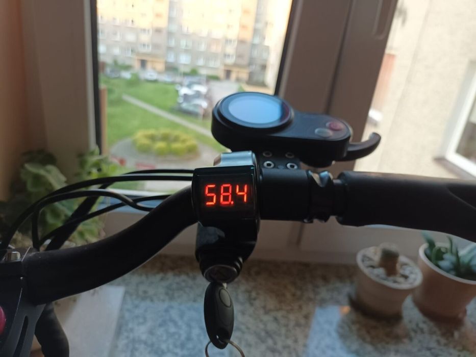 SUPER Hulajnoga TECHLIFE X7s 1 właściciel IGŁA, DODATKI Polecam! 65km
