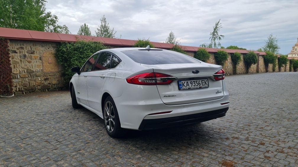 Ford Fusion 2.0 hybrid 2019