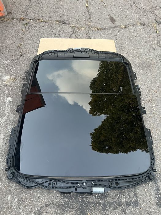 Люк панорама Audi Q3 f3
