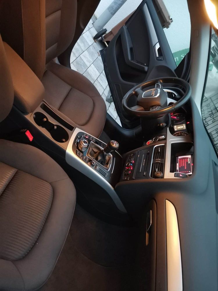 SPRZEDAM AUDI A4 B8 z 2011 roku.