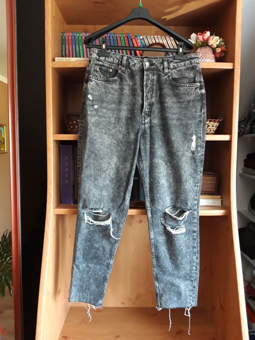 Śliczne, modne  jeansy mom z wysokim stanem rozmiar 42/44/46  xl  H&M