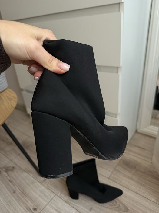 Жіночі туфлі на каблучку