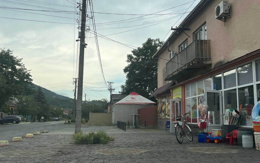 Магазин   м, Виноградів