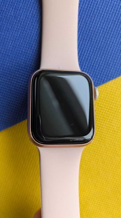 Все працює Apple Watch Series 5 40 Батарея 84%