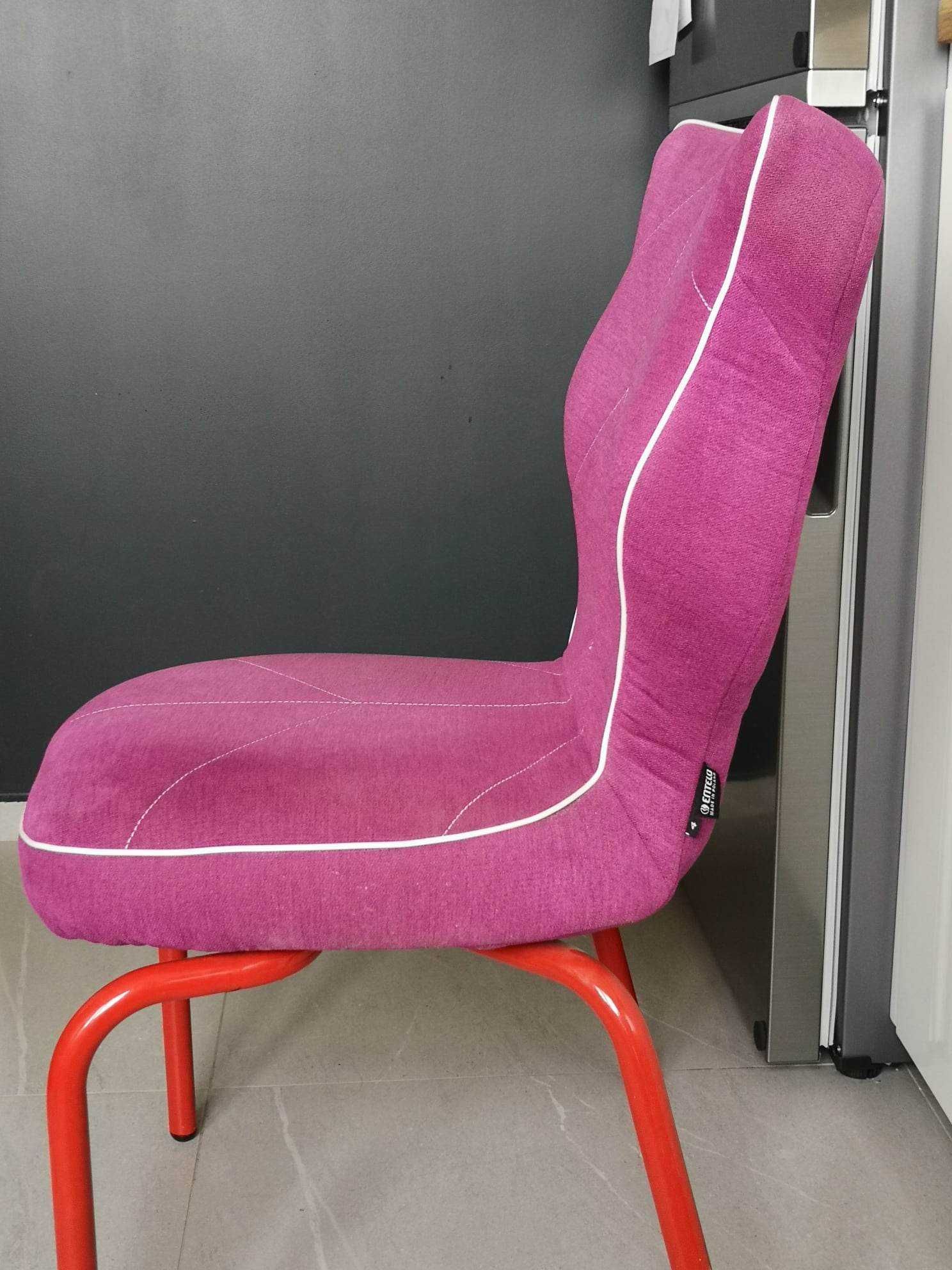 Entelo 4 DobreKrzeslo do biurka ergonomiczne tapicerowane