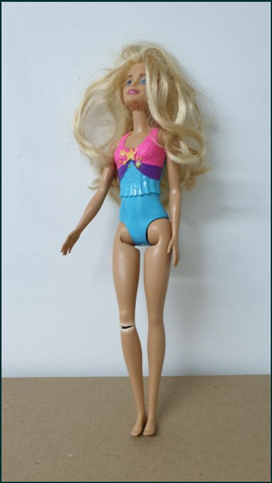 Lalka barbie nowa kostium kąpielowy złamanie nogi